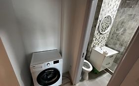 Central Palace Suites